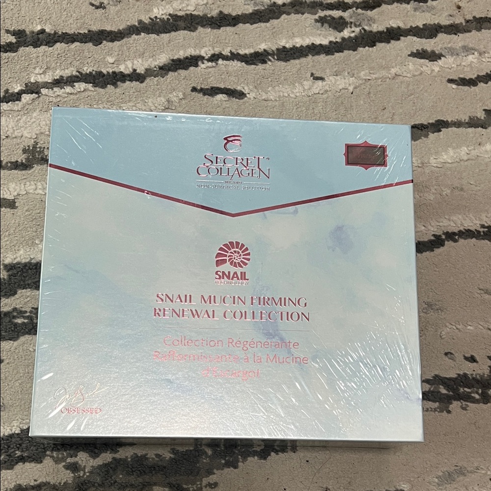 Snail Mucin Firming Renewal Collection - Light Blue